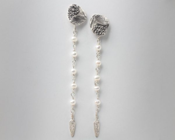 fragments_silver_pearl_drop-earrings_