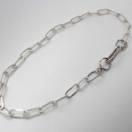 hammer_textured_silver_paper_clip_chain_necklace